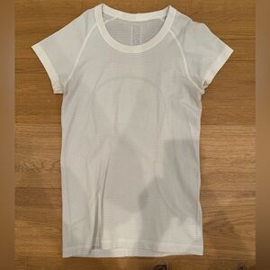 Swiftly Tech Short Sleeve Lulu Lemon